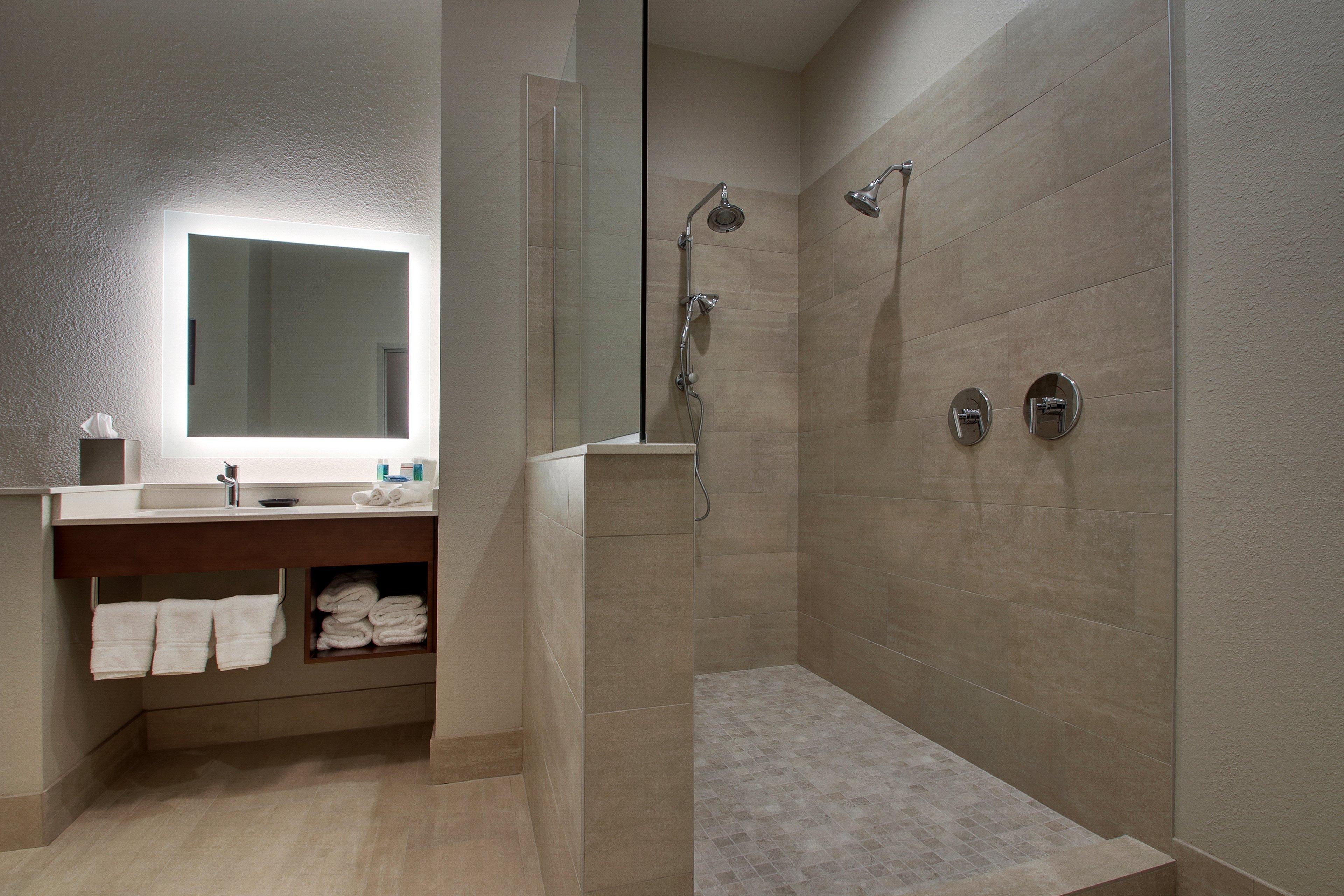 Holiday Inn Express Vernon College Area Highway 287 By Ihg Exterior photo