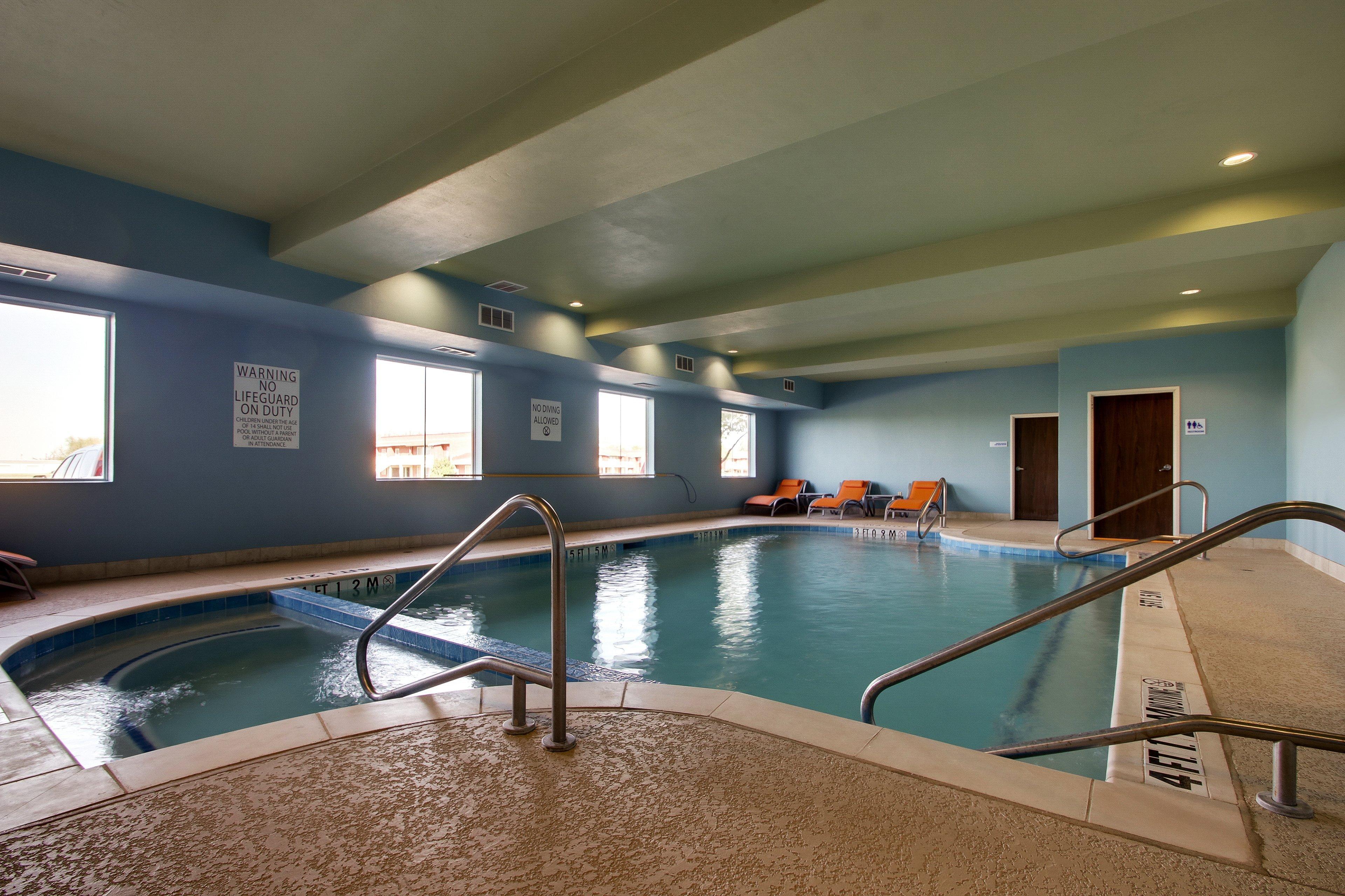 Holiday Inn Express Vernon College Area Highway 287 By Ihg Exterior photo