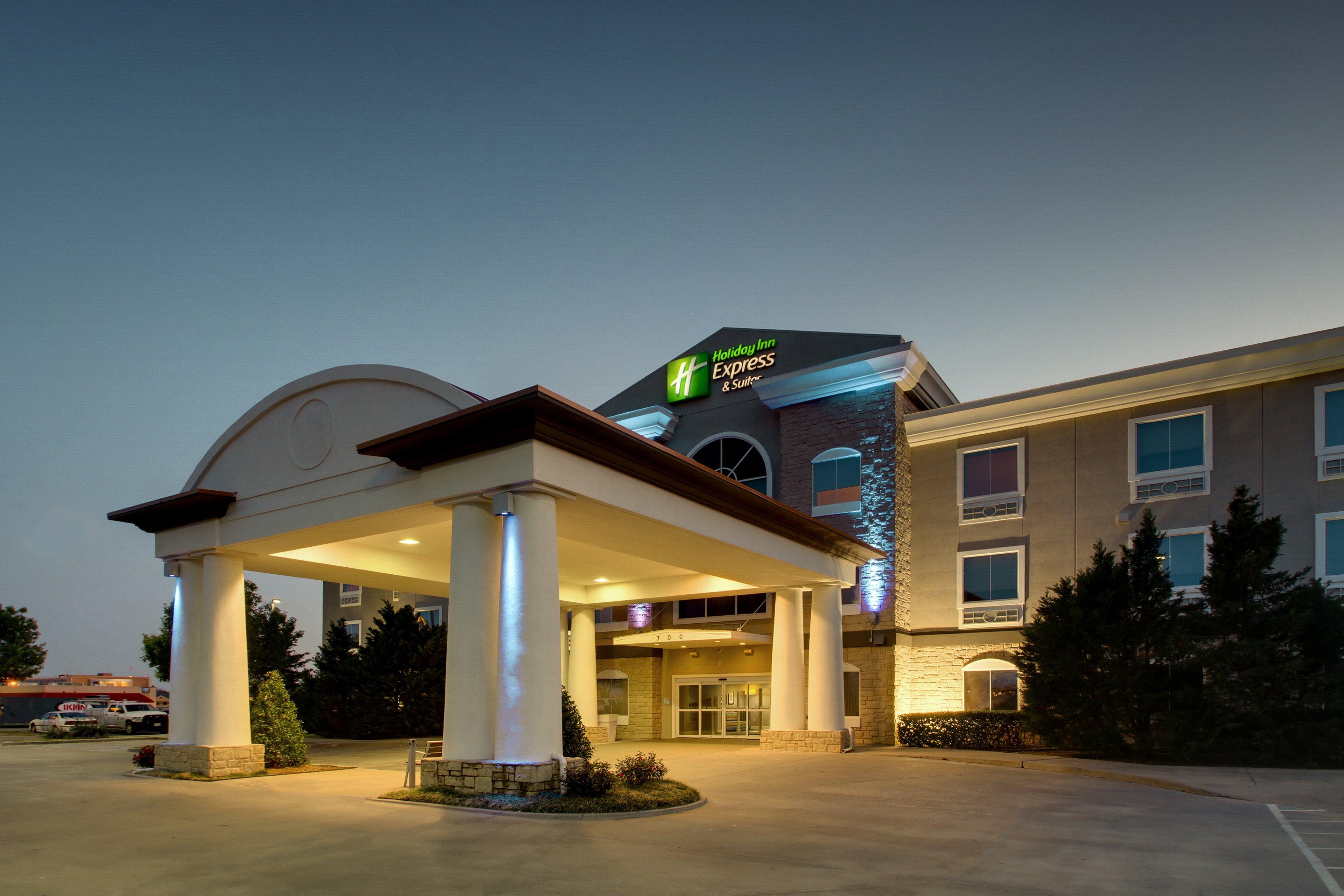 Holiday Inn Express Vernon College Area Highway 287 By Ihg Exterior photo