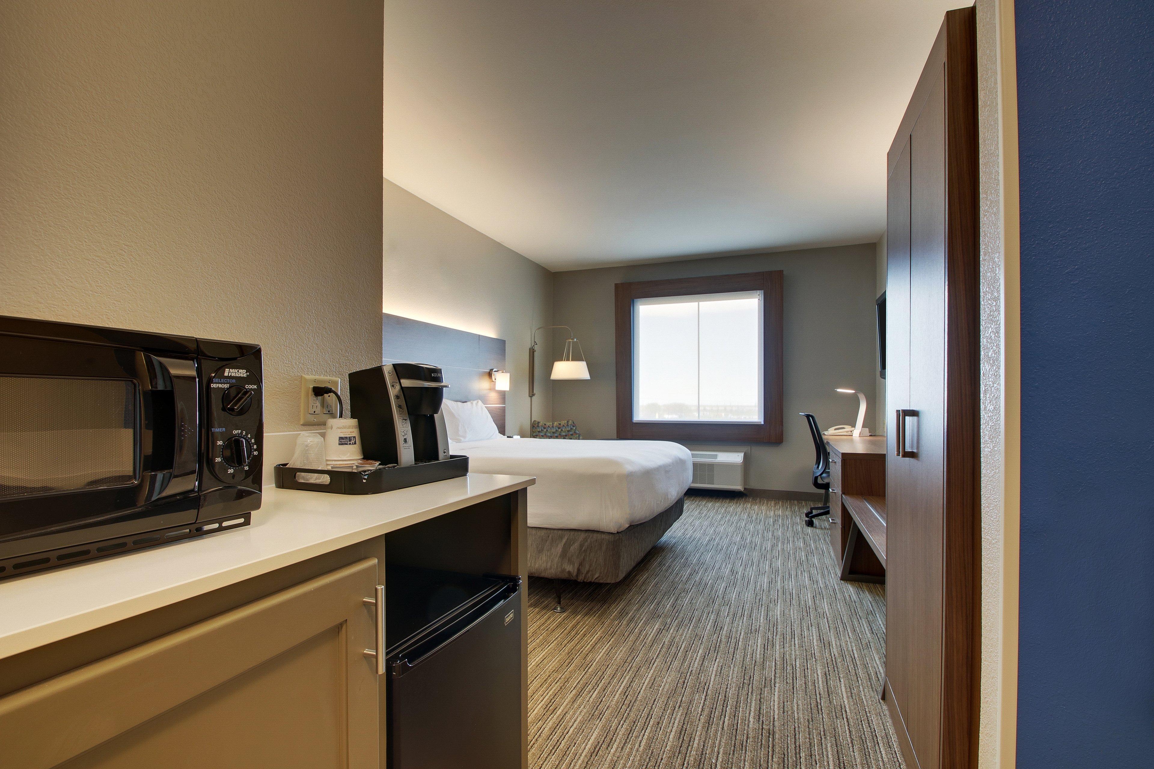 Holiday Inn Express Vernon College Area Highway 287 By Ihg Exterior photo