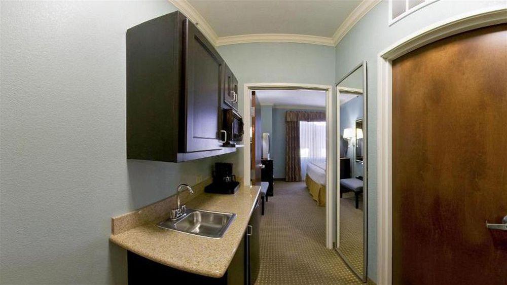 Holiday Inn Express Vernon College Area Highway 287 By Ihg Exterior photo
