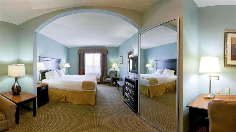Holiday Inn Express Vernon College Area Highway 287 By Ihg Exterior photo